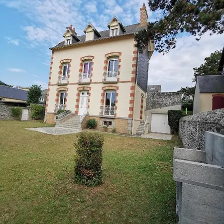 Dom wakacyjny Jeanne Marie *