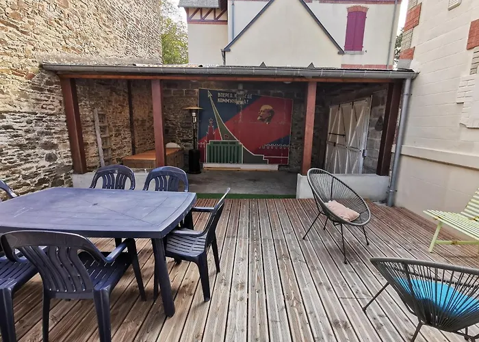 Jeanne Marie Feriehus *